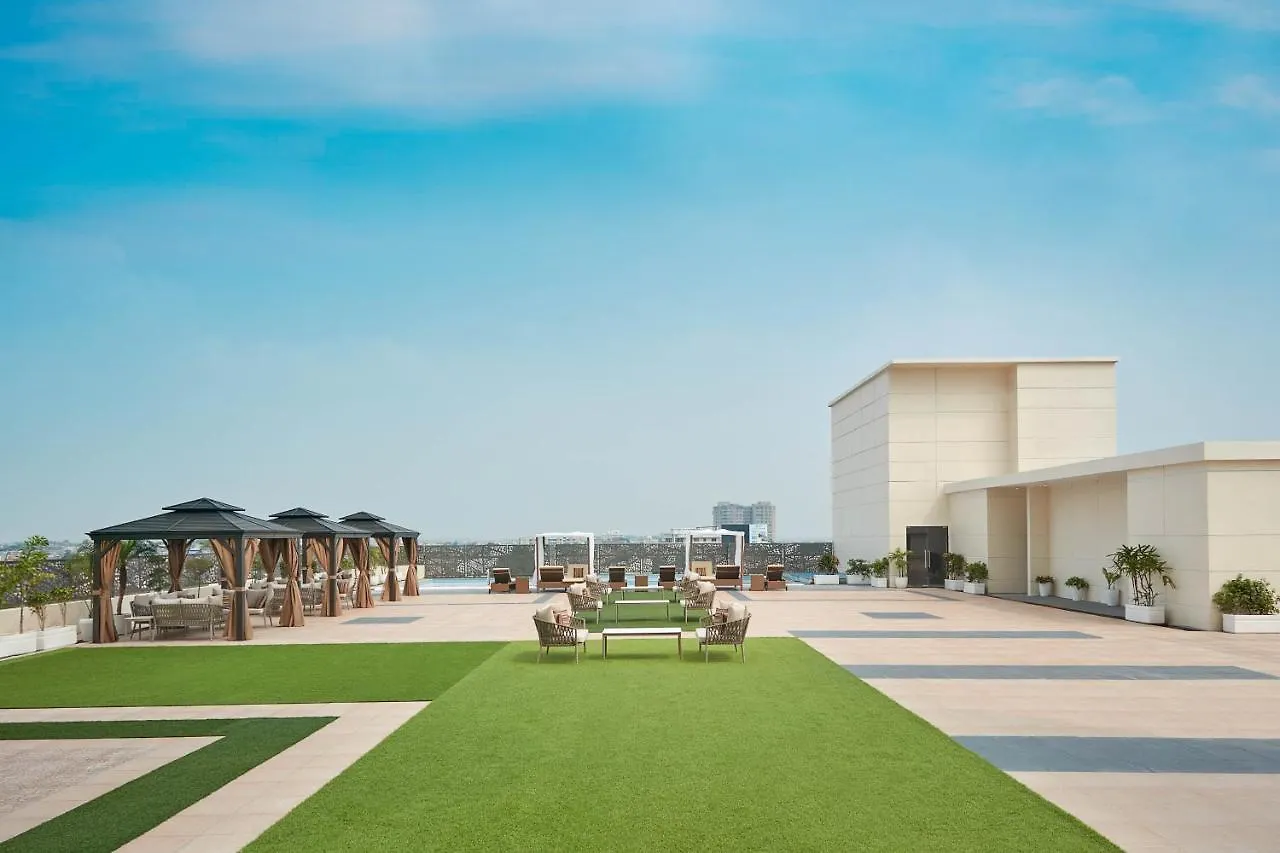 Hotel Doubletree By Hilton Varanasi